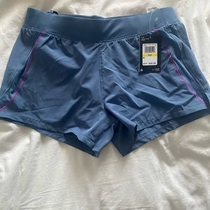 Under Armour Women's Qualifier Speedpocket Short Size M